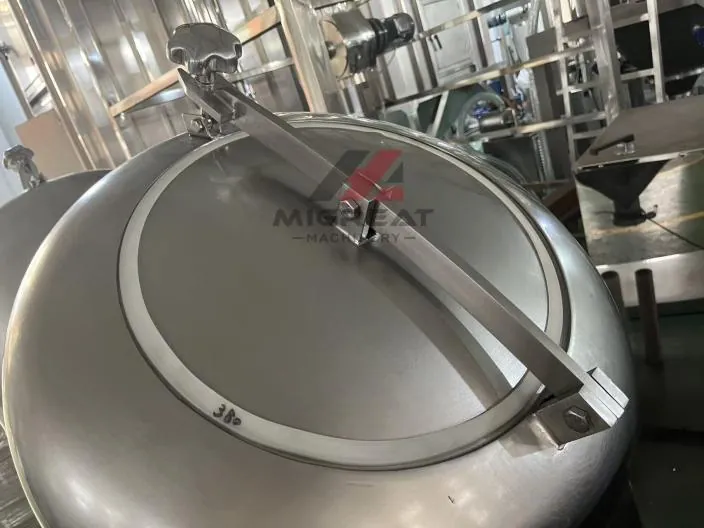 Lid and clamp